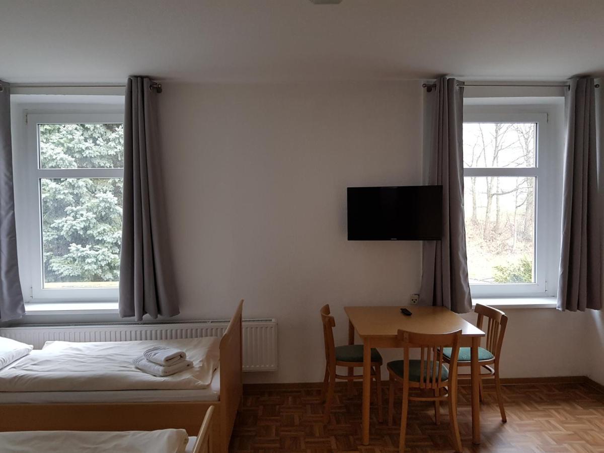 Gaestehaus Am Stadtrand Görlitz Esterno foto