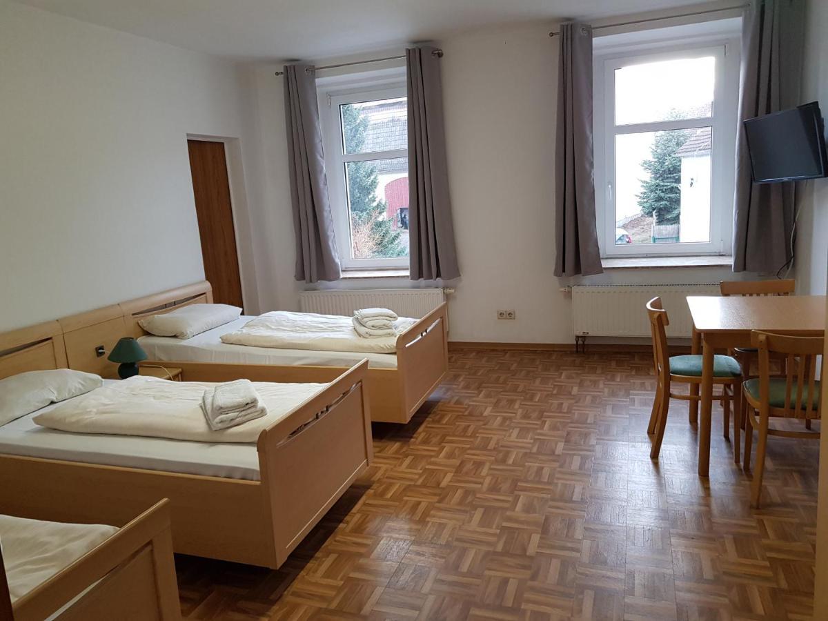 Gaestehaus Am Stadtrand Görlitz Esterno foto